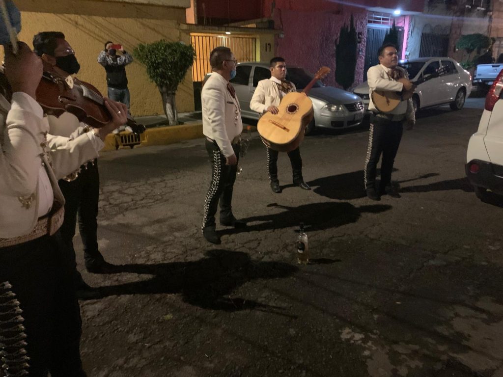 Mariachi económico